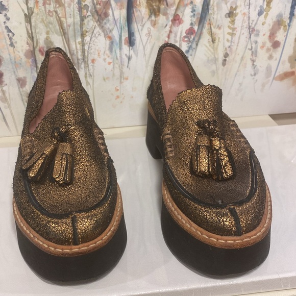 Vintage Sibyl Vane | Made in Argentina | Gold leather platform penny loafers - Picture 3 of 16
